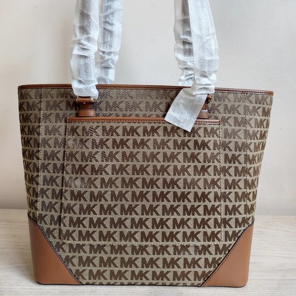 Michael Kors Tote Bag - Picture 2 of 5